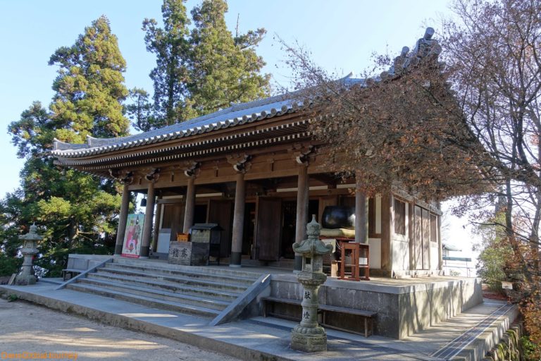 A shrine before the summit